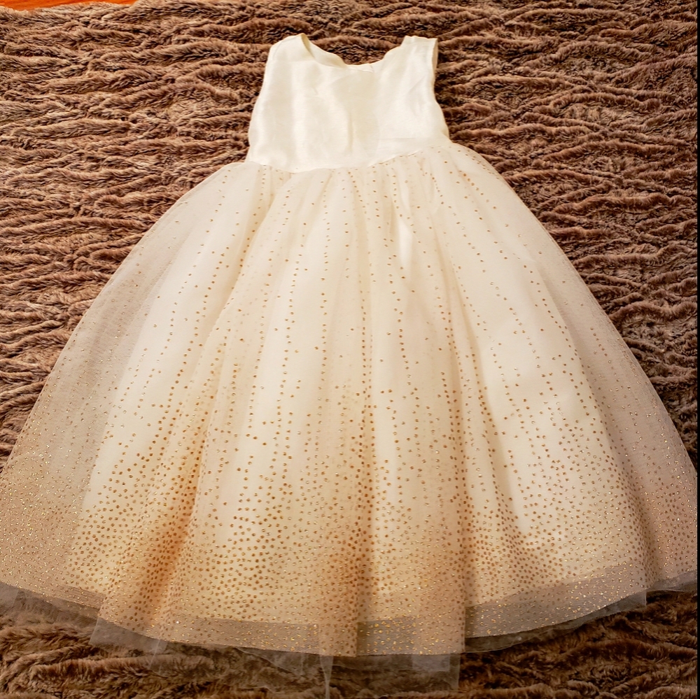 Beautiful white girls 5T dress